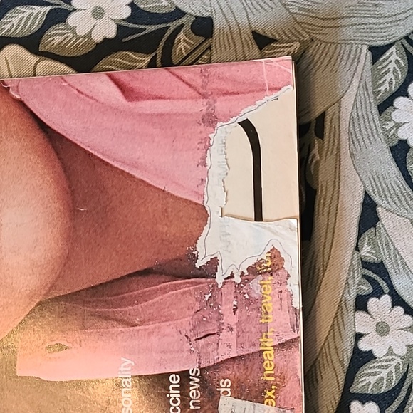 Vintage Vogue Magazine March 1977 - Picture 3 of 4